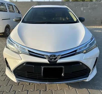 Toyota Corolla Altis Grande X CVT-i 1.8 Beige Interior 2021