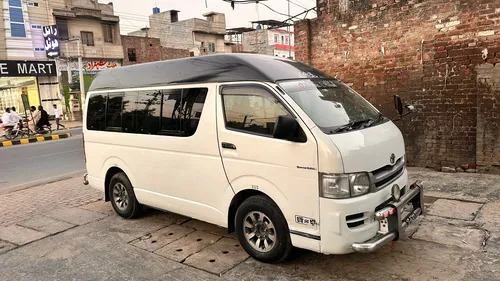 Toyota Hiace 2008