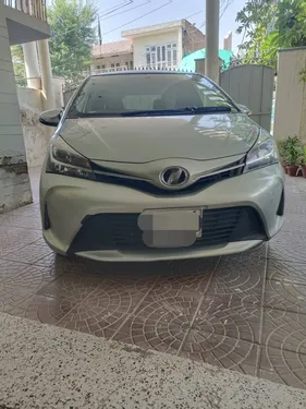 Toyota Vitz F 1.0 2014