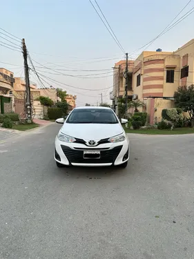 Toyota Yaris Sedan ATIV CVT 1.3 2020