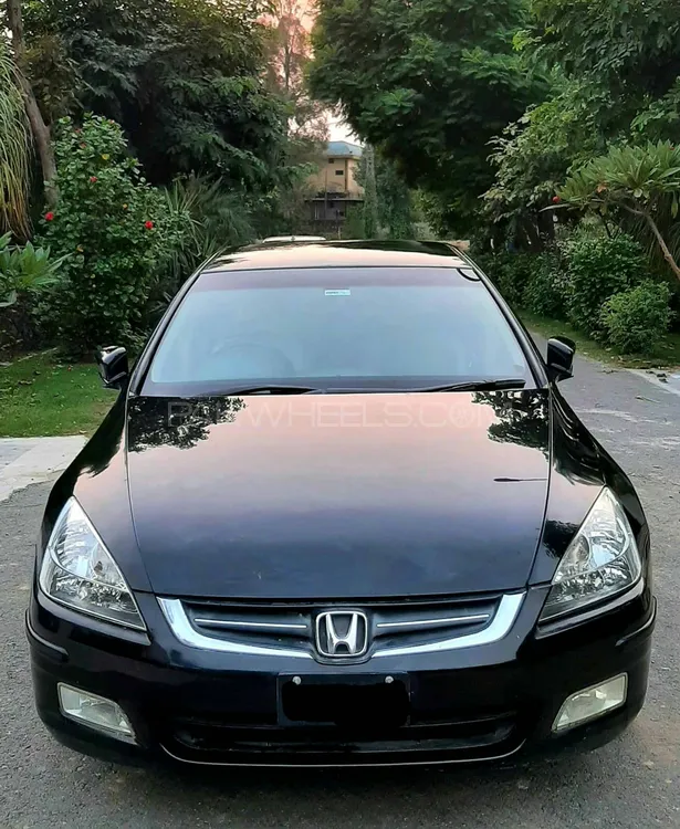 Honda Accord 2005 for Sale in Lahore Image-1