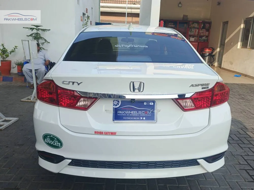 ہونڈا سٹی 2023 for Sale in لاہور ہونڈا سٹی 2023 for Sale in لاہور Image-6