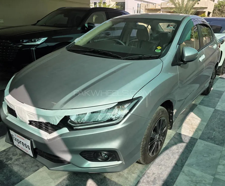 Honda City 2025 for Sale in Islamabad Honda City 2025 for Sale in Islamabad Image-4