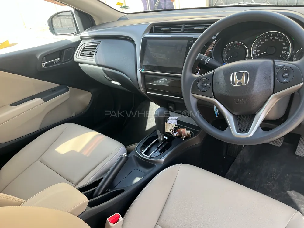 Honda City 2025 for Sale in Karachi Honda City 2025 for Sale in Karachi Image-7