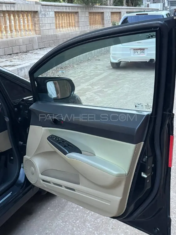 ہونڈا سوک 2011 for Sale in کراچی ہونڈا سوک 2011 for Sale in کراچی Image-6