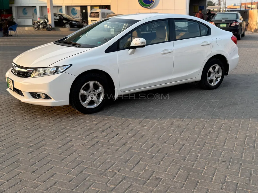 Honda Civic 2015 for Sale in Kamalia Honda Civic 2015 for Sale in Kamalia Image-2