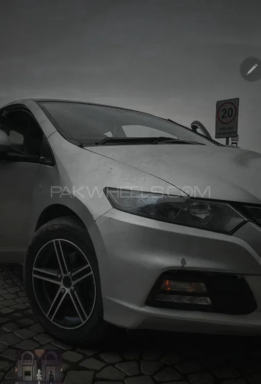 Honda Insight 2012 for Sale in Islamabad Image-1