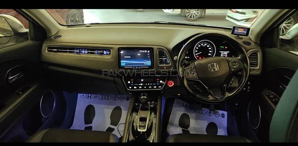 Honda Vezel 2018 for Sale in Islamabad Honda Vezel 2018 for Sale in Islamabad Image-8