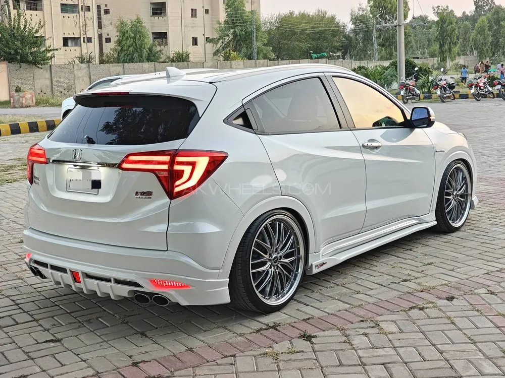 Honda Vezel 2018 for Sale in Islamabad Honda Vezel 2018 for Sale in Islamabad Image-4