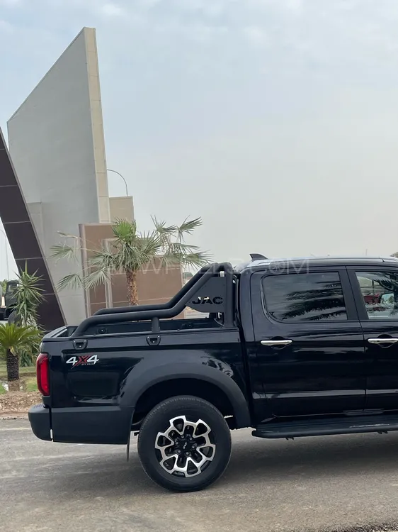 JAC T9 2025 for Sale in Rahim Yar Khan JAC T9 2025 for Sale in Rahim Yar Khan Image-8