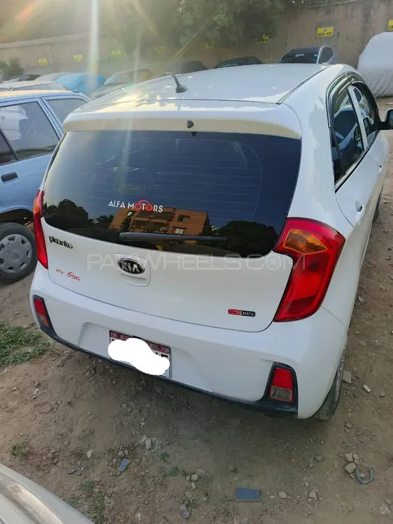 KIA Picanto 2023 for Sale in Karachi KIA Picanto 2023 for Sale in Karachi Image-9