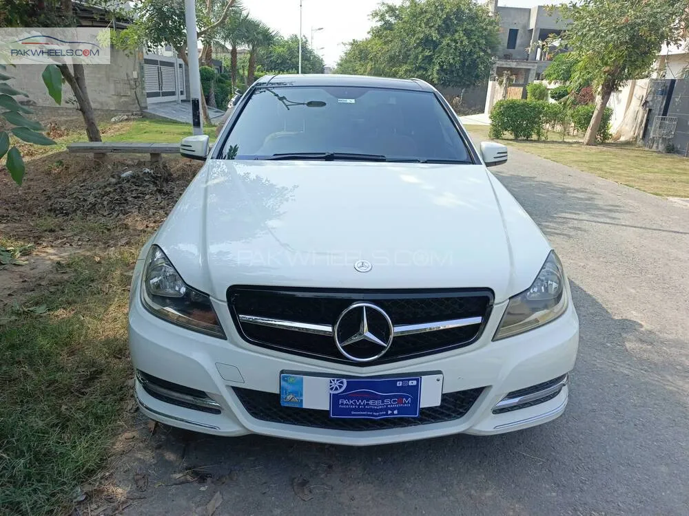 Mercedes Benz C Class 2012 for Sale in Lahore Image-1