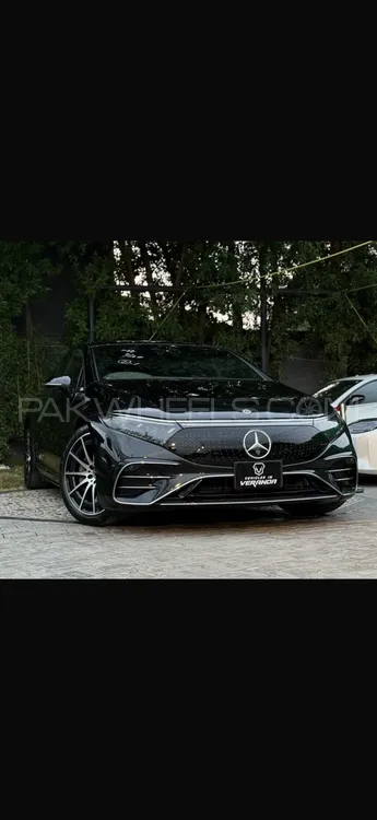 Mercedes Benz EQS 2022 for Sale in Lahore Mercedes Benz EQS 2022 for Sale in Lahore Image-2