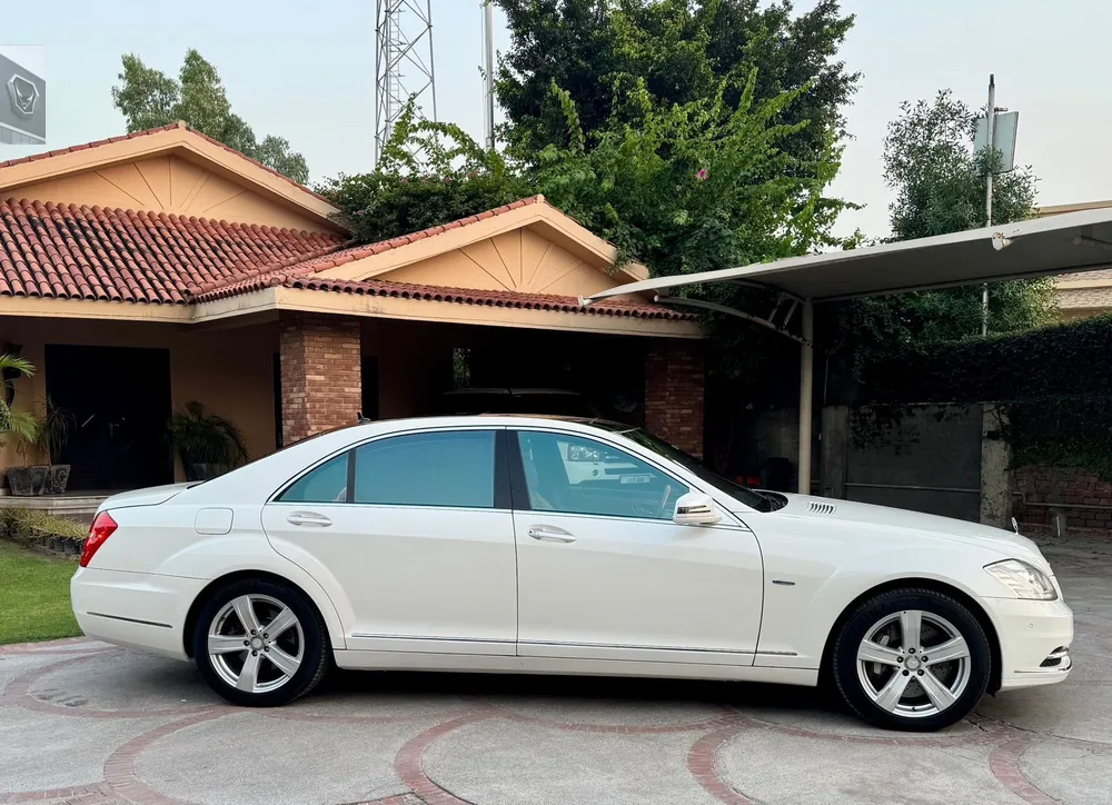 Mercedes Benz S Class 2011 for Sale in Lahore Image-1