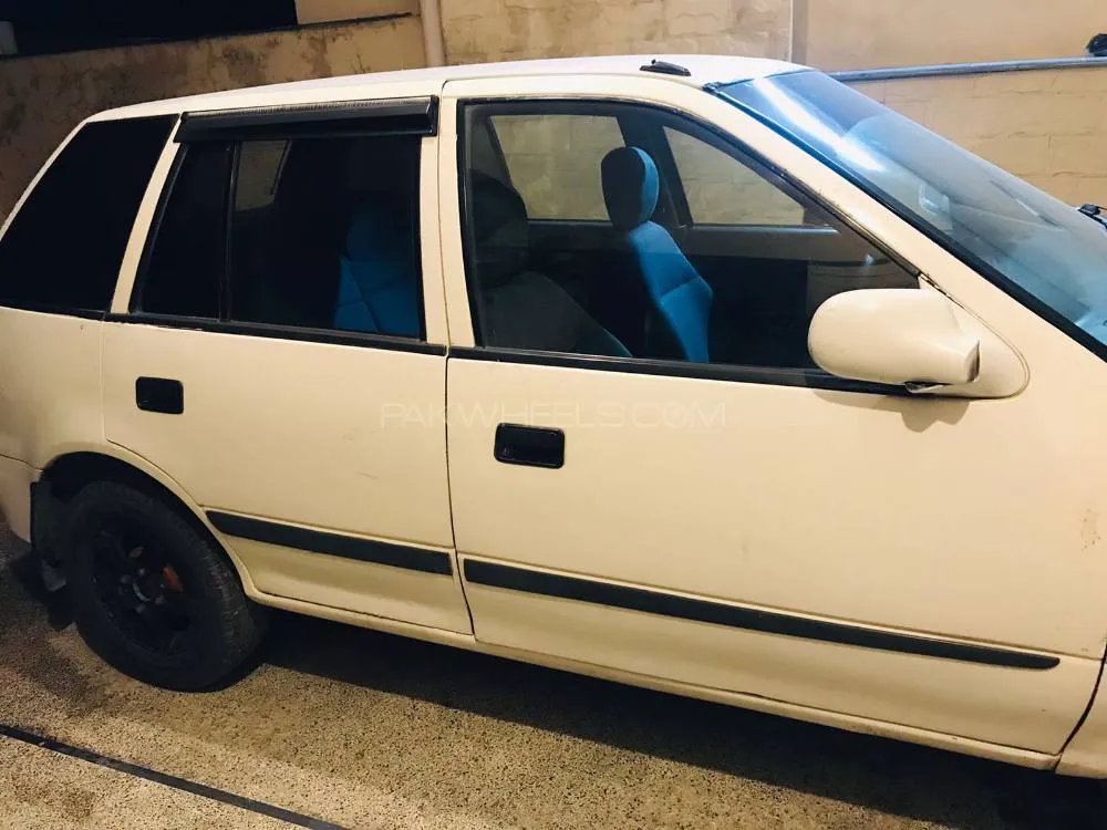 Suzuki Cultus 2001 for Sale in Lahore Image-1