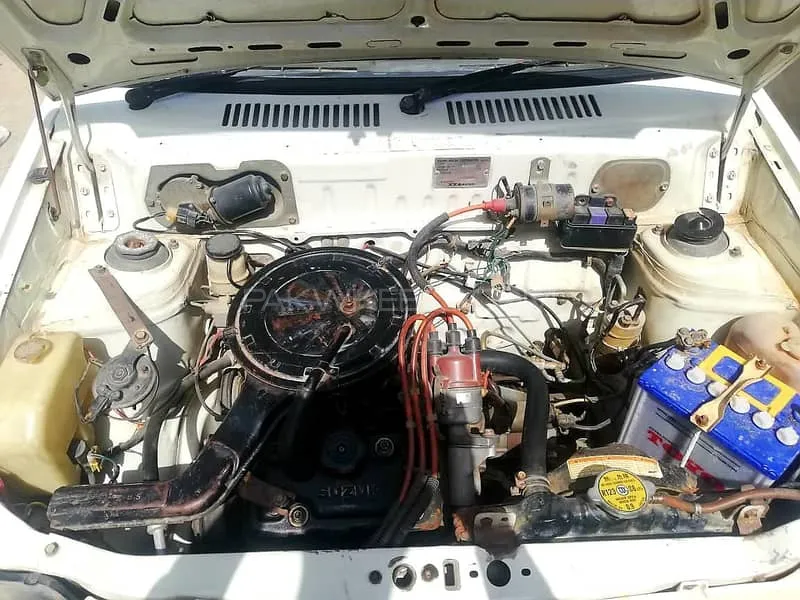 Suzuki Mehran 2005 for Sale in Layyah Suzuki Mehran 2005 for Sale in Layyah Image-2
