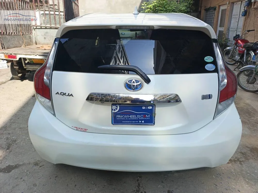 Toyota Aqua 2017 for Sale in Islamabad Toyota Aqua 2017 for Sale in Islamabad Image-4