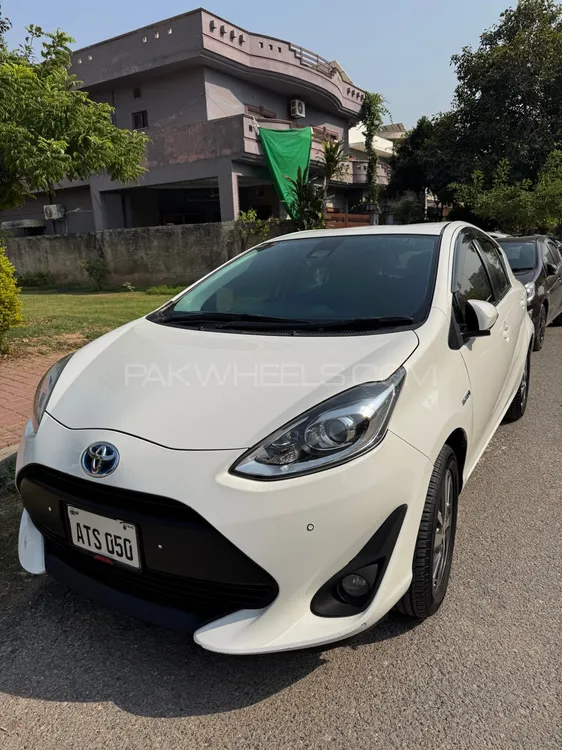 Toyota Aqua 2019 for Sale in Islamabad Image-1
