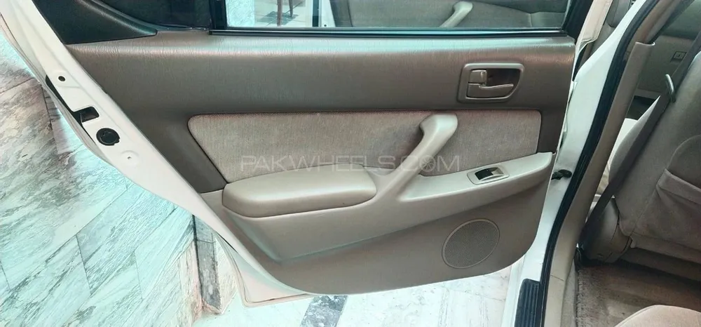Toyota Camry 1996 for Sale in Sargodha Toyota Camry 1996 for Sale in Sargodha Image-7