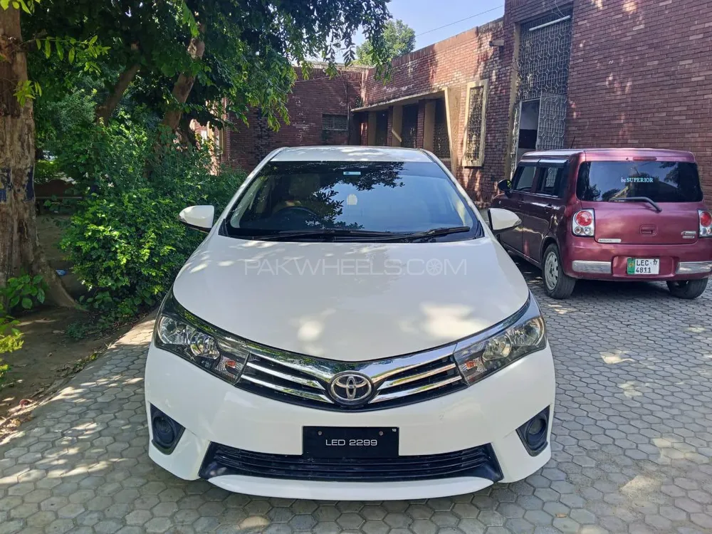 Toyota Corolla 2016 for Sale in Gujrat Image-1