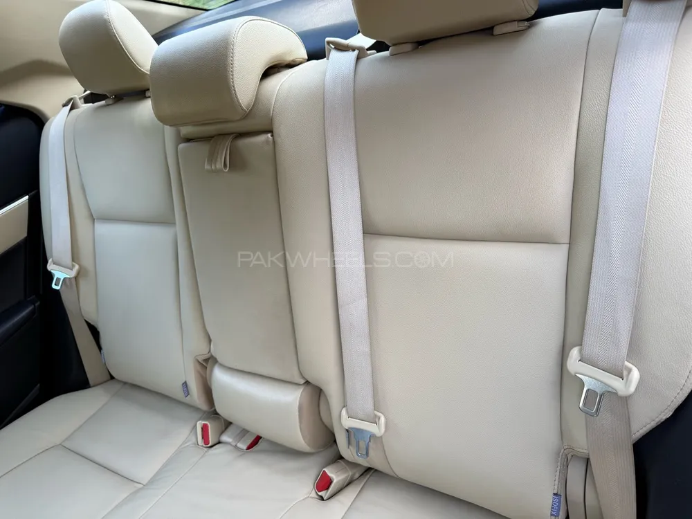 ٹویوٹا کرولا 2019 for Sale in اسلام آباد ٹویوٹا کرولا 2019 for Sale in اسلام آباد Image-16