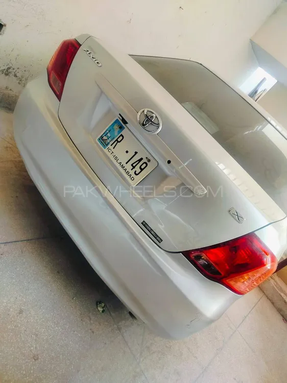 Toyota Corolla Axio 2006 for Sale in Peshawar Image-1