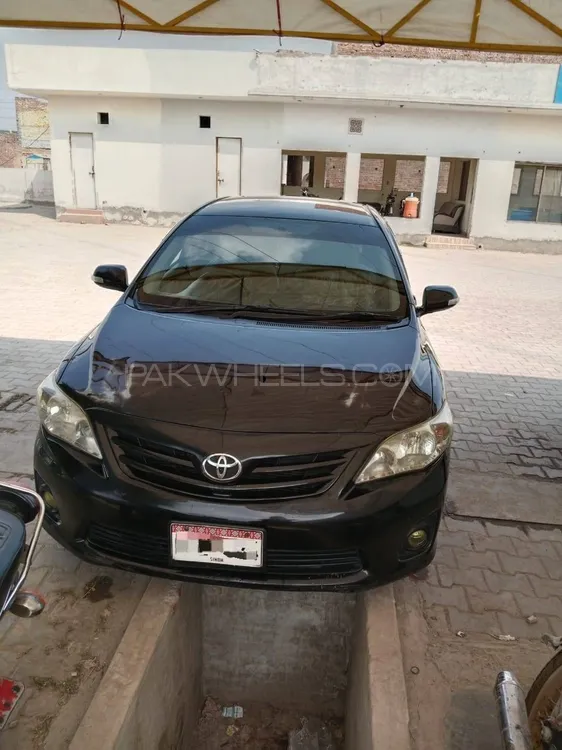 Toyota Corolla 2011 for Sale in Chichawatni Image-1