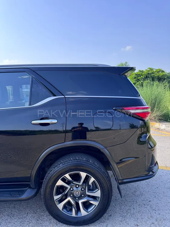 Toyota Fortuner 2023 for Sale in Islamabad Toyota Fortuner 2023 for Sale in Islamabad Image-10