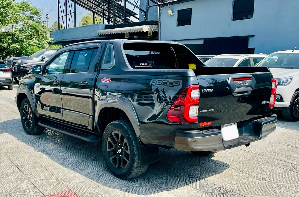 Toyota Hilux 2022 for Sale in Islamabad Toyota Hilux 2022 for Sale in Islamabad Image-5