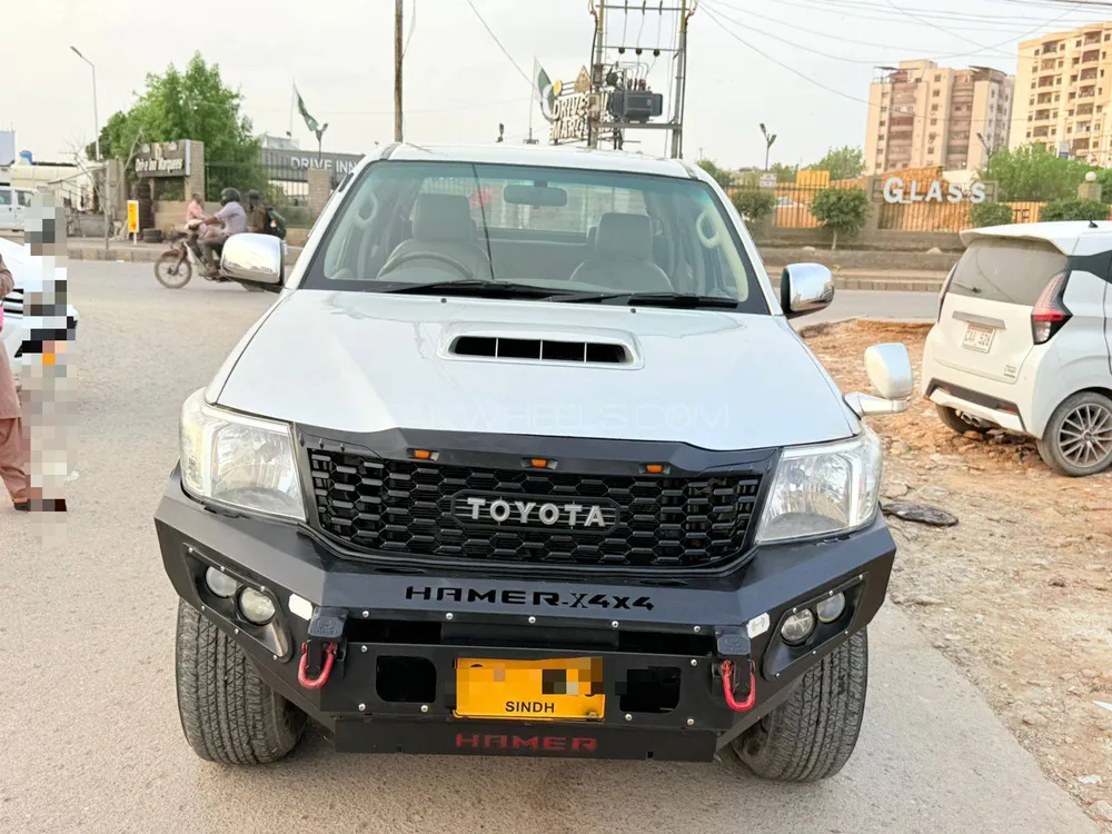 Toyota Hilux 2006 for Sale in Karachi Image-1
