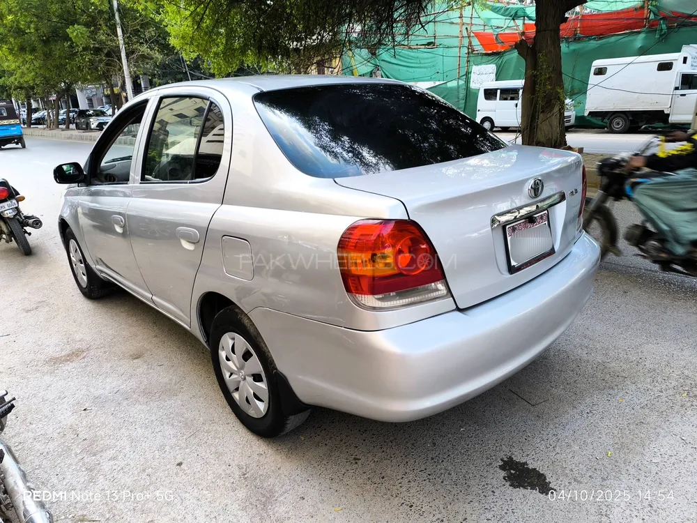 Toyota Platz 2004 for Sale in Karachi Toyota Platz 2004 for Sale in Karachi Image-2