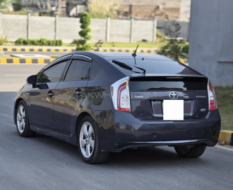 ٹویوٹا پریوس 2010 for Sale in اسلام آباد Image-1