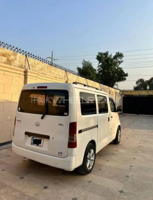 Toyota Town Ace 2013 for Sale in Kohat Toyota Town Ace 2013 for Sale in Kohat Image-4