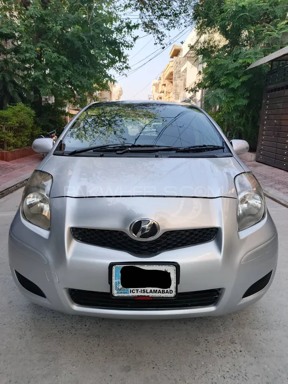 Toyota Vitz 2009 for Sale in Islamabad Image-1
