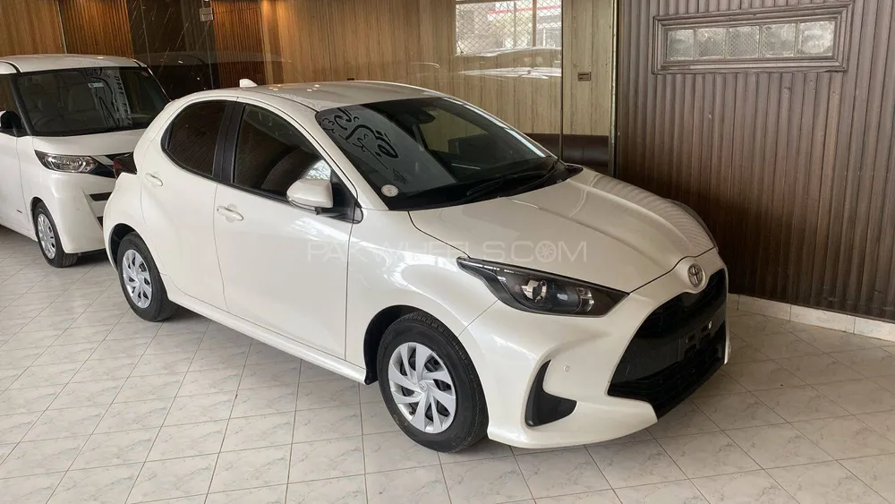 Toyota Yaris Hatchback 2024 for Sale in Sialkot Toyota Yaris Hatchback 2024 for Sale in Sialkot Image-1