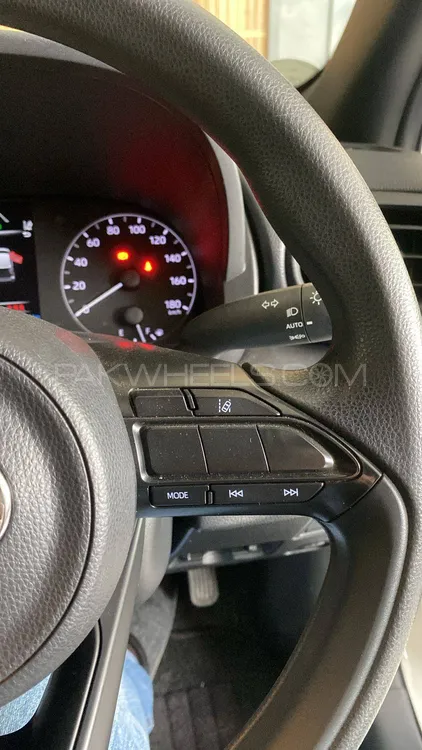 Toyota Yaris Hatchback 2024 for Sale in Sialkot Toyota Yaris Hatchback 2024 for Sale in Sialkot Image-11