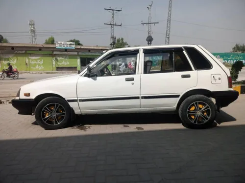 Suzuki Khyber 2000