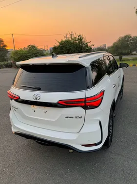 Toyota Fortuner Legender  2022