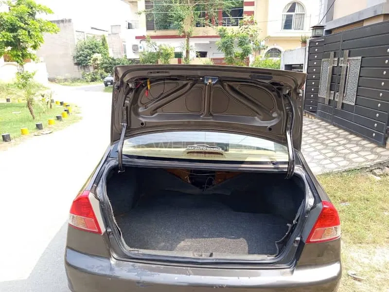 Honda Civic 2005 for Sale in Lahore Honda Civic 2005 for Sale in Lahore Image-12