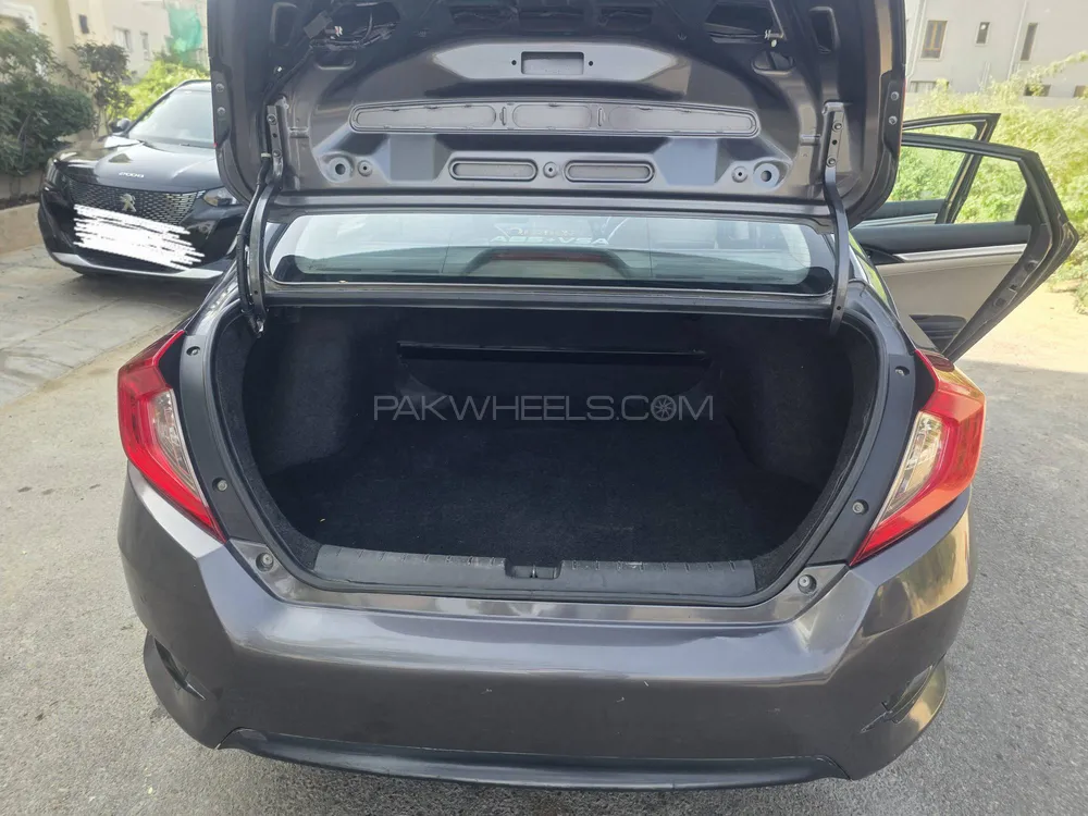 Honda Civic 2017 for Sale in Karachi Image-1