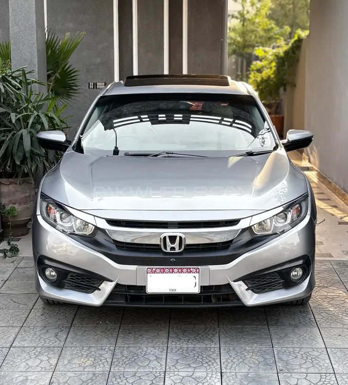 Honda Civic 2018 for Sale in Islamabad Image-1