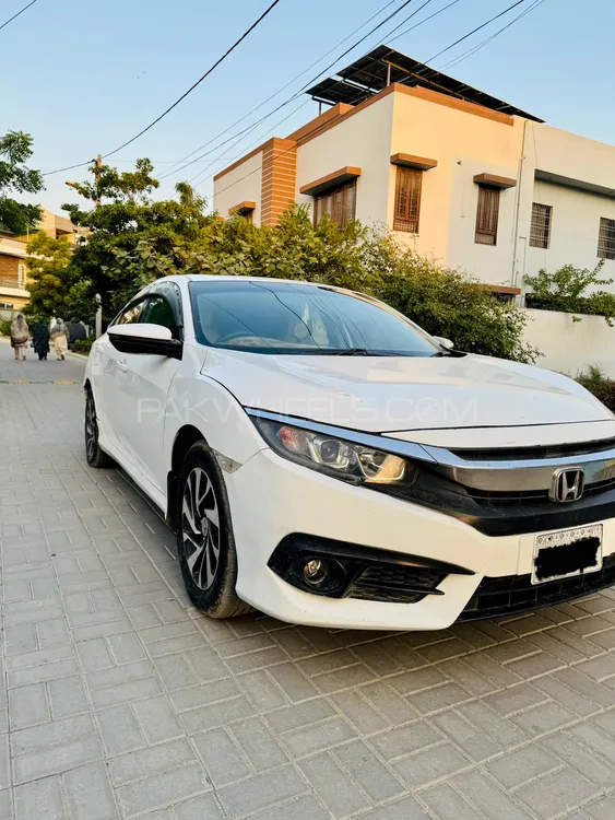 Honda Civic 2018 for Sale in Karachi Image-1