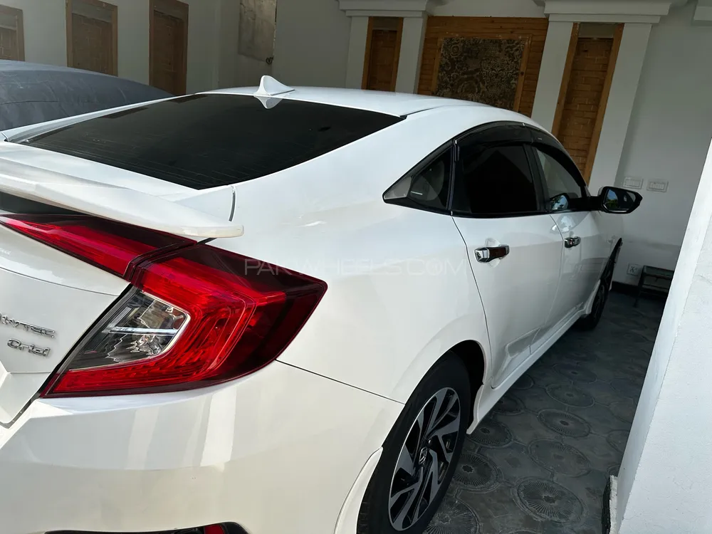 Honda Civic 2018 for Sale in Islamabad Honda Civic 2018 for Sale in Islamabad Image-7