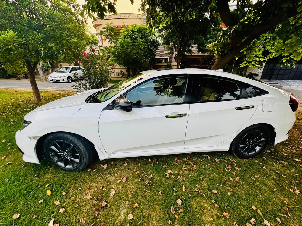 Honda Civic 2020 for Sale in Okara Image-1