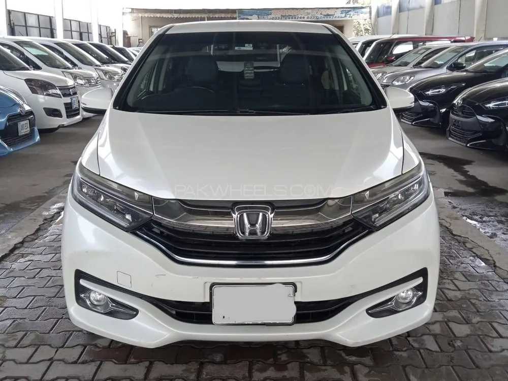 Honda Fit 2017 for Sale in Islamabad Image-1