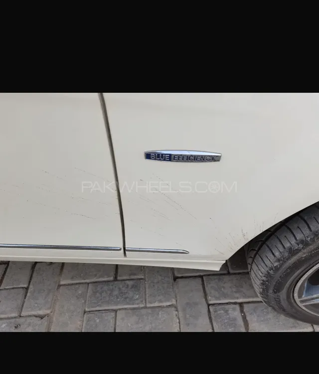 Mercedes Benz C Class 2012 for Sale in Multan Mercedes Benz C Class 2012 for Sale in Multan Image-2