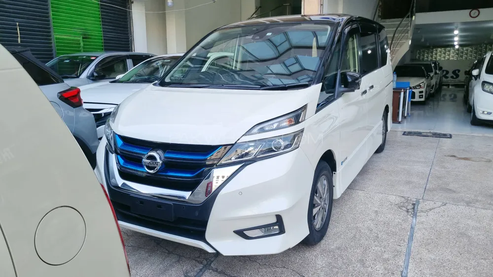 Nissan Serena 2018 for Sale in Peshawar Nissan Serena 2018 for Sale in Peshawar Image-1
