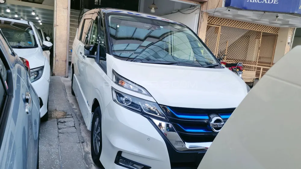 Nissan Serena 2018 for Sale in Peshawar Nissan Serena 2018 for Sale in Peshawar Image-15