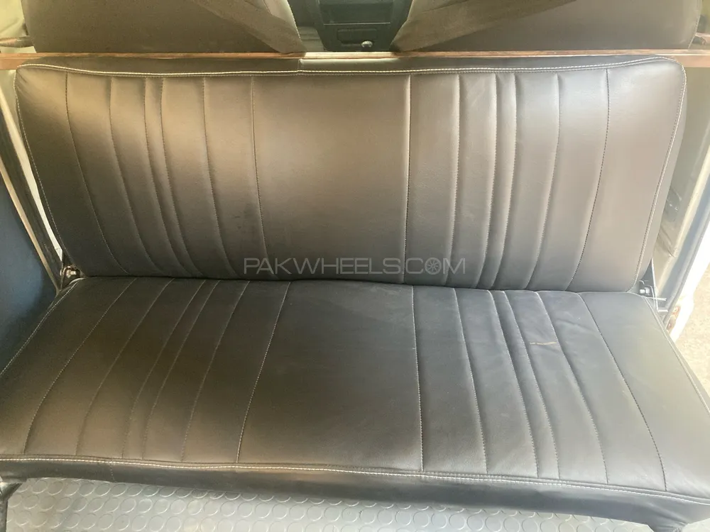Suzuki Bolan 2014 for Sale in Lahore Suzuki Bolan 2014 for Sale in Lahore Image-9