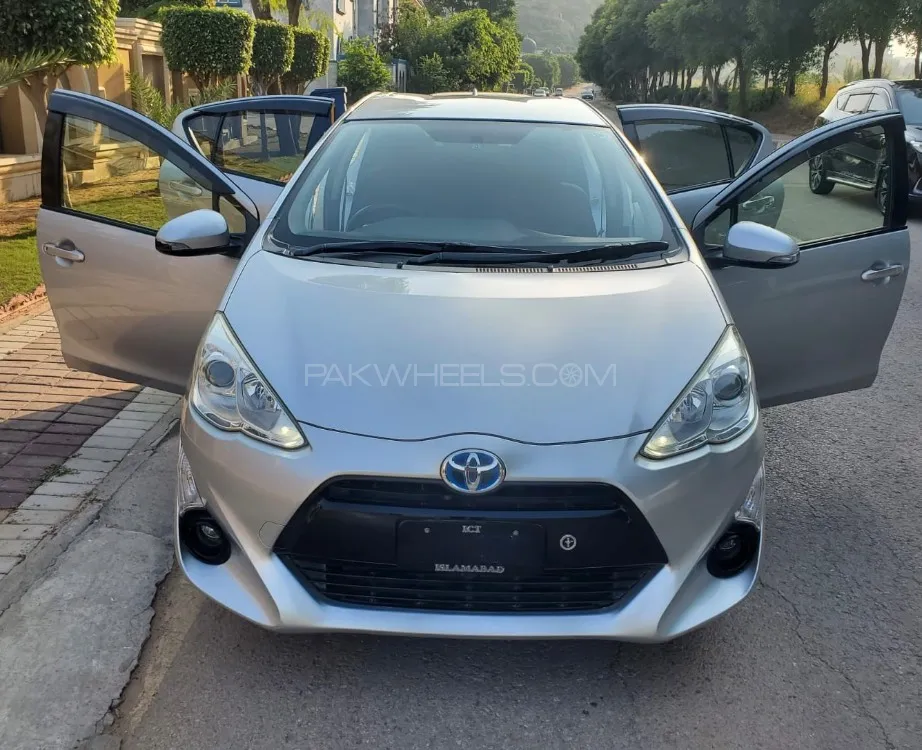 Toyota Aqua 2015 for Sale in Islamabad Image-1